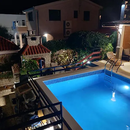 Deni Casa de Férias Sevid