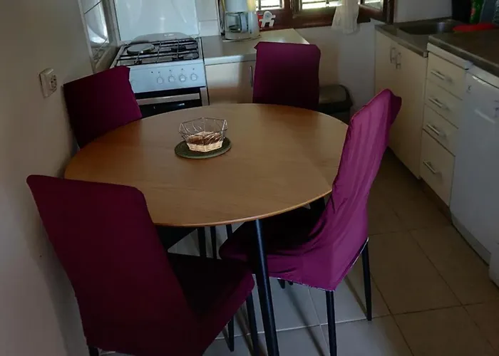 Deni בית נופש *