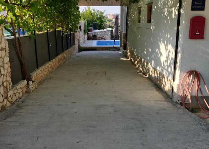 Deni בית נופש